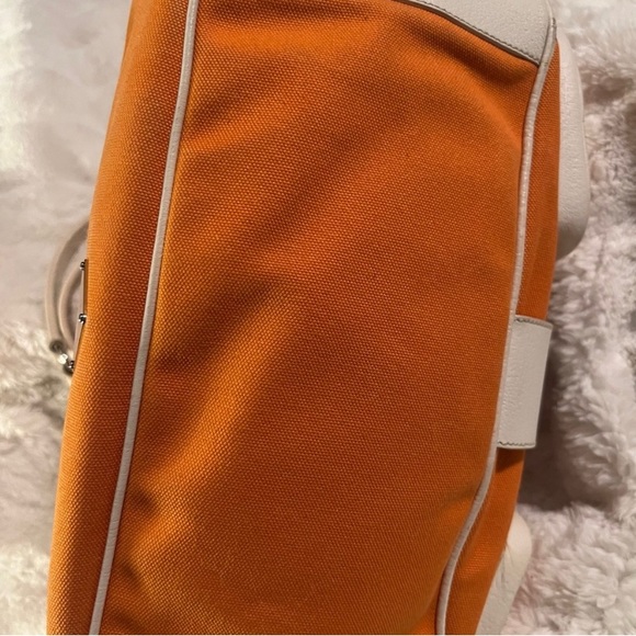 #31027 🔥Hot Pick🔥Prada 💕❤️ Beautiful Preloved Prada shoulder bag - Picture 14 of 16